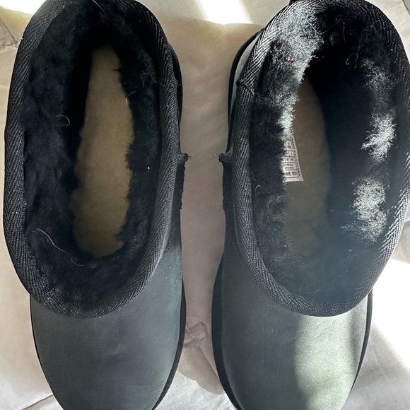 UGG Ultra Mini Black Boots Sz 7 - Picture 6 of 9